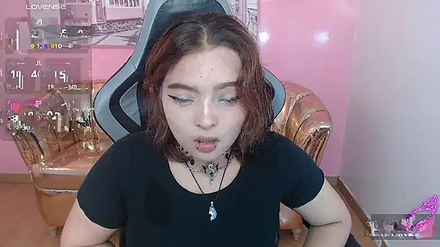 Snapshot of mia_foster_t chatting on 8, 1, 2026 mia foster t online show from 8, 1, 2026