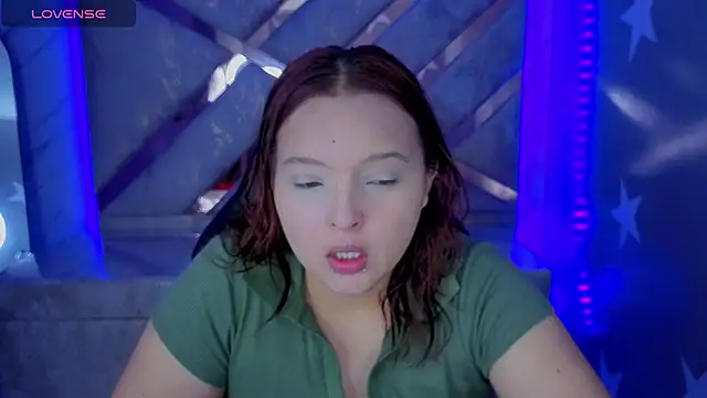 mia foster t online show from 17, 6, 2026
