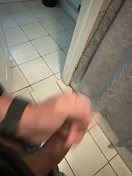 familia0210 online show from 28, 10, 2025