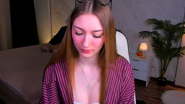 AngelAnabelle online show from 17, 12, 2025