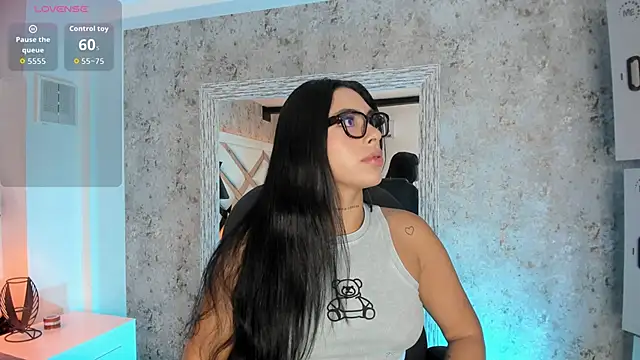 Vanessa Rain  online show from 20, 5, 2026