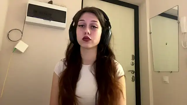 Snapshot of Nayra_flash chatting on 8, 10, 2025 Nayra flash online show from 8, 10, 2025