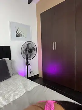 ArieliciousXXX online show from 28, 2, 2026