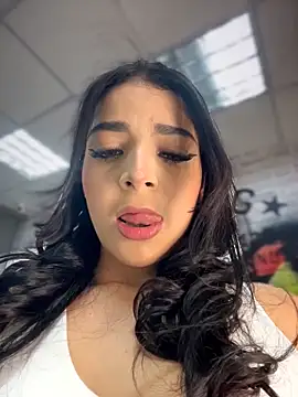 ArieliciousXXX online show from 19, 6, 2026