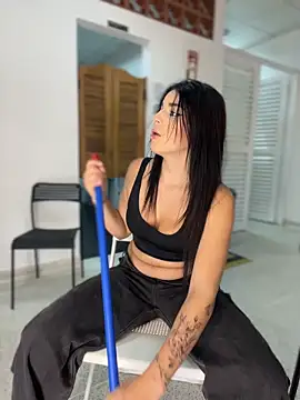 ArieliciousXXX online show from 12, 6, 2026