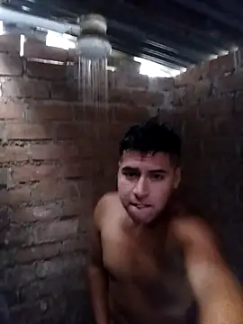 Snapshot of Alex321Flores chatting on 5, 2, 2026 Alex321Flores online show from 5, 2, 2026