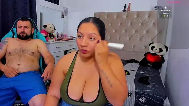 Snapshot of milo_mila01 chatting on 29, 11, 2025 milo mila01 online show from 29, 11, 2025