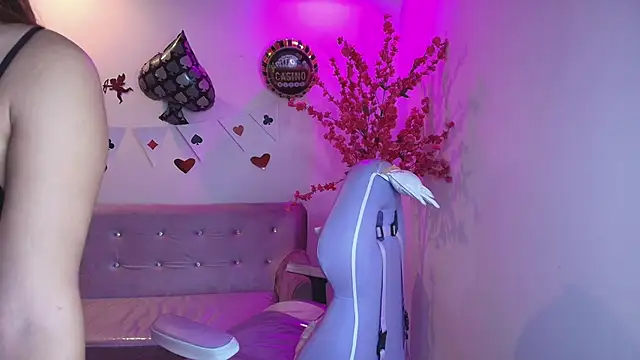 Summer miller online show from 25, 2, 2026