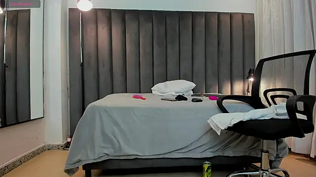 ivannagates online show from 10, 10, 2025