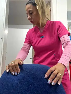 GisellTorres36 online show from 4, 12, 2025