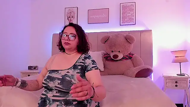 Snapshot of sam_von_tess chatting on 30, 11, 2025 sam von tess online show from 30, 11, 2025