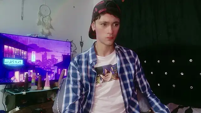 Tyler cat online show from 27, 11, 2025