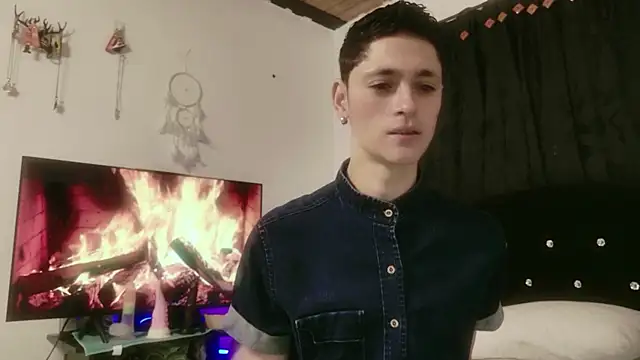 Tyler cat online show from 13, 10, 2025