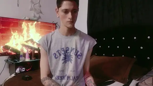 Tyler cat online show from 13, 11, 2025