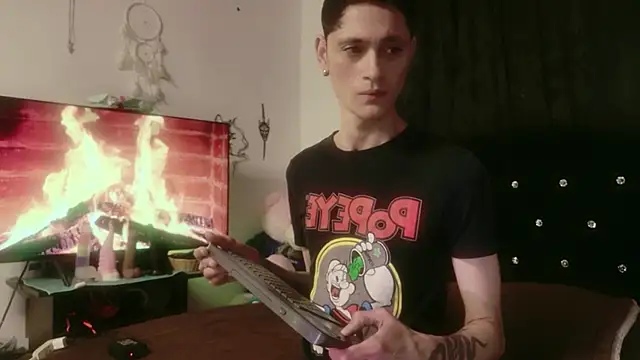 Tyler cat online show from 14, 11, 2025