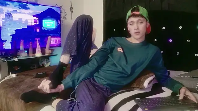 Tyler cat online show from 28, 11, 2025