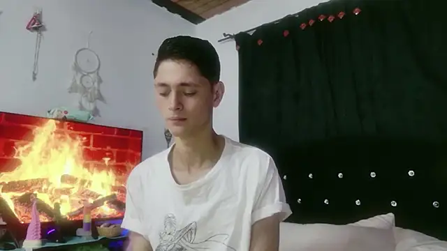 Tyler cat online show from 1, 11, 2025