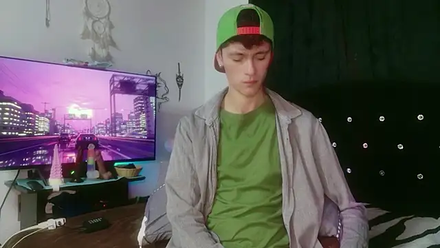 Tyler cat online show from 23, 11, 2025