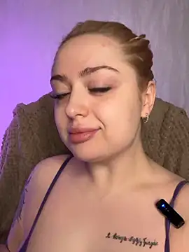 KellyMoors online show from 26, 3, 2026