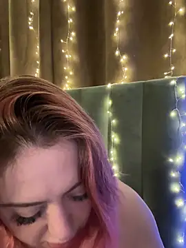 KellyMoors online show from 25, 2, 2026