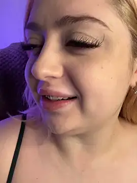 KellyMoors online show from 15, 4, 2026