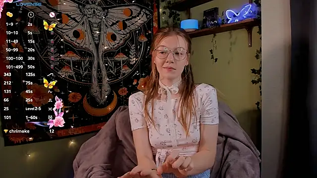 lyra thenymph online show from 12, 10, 2025