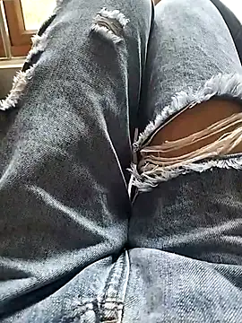 Lili 2love online show from 5, 11, 2025