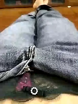 Lili 2love online show from 15, 10, 2025