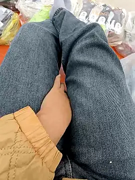 Lili 2love online show from 15, 12, 2025