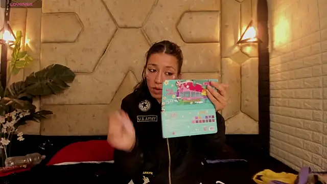 Julieta Slav3 online show from 16, 4, 2026