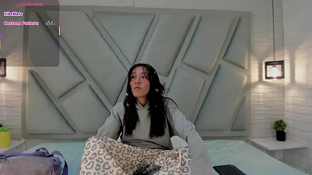 Julieta Slav3 online show from 5, 3, 2026