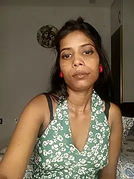 Snapshot of zoya_your chatting on 8, 10, 2025 zoya your online show from 8, 10, 2025