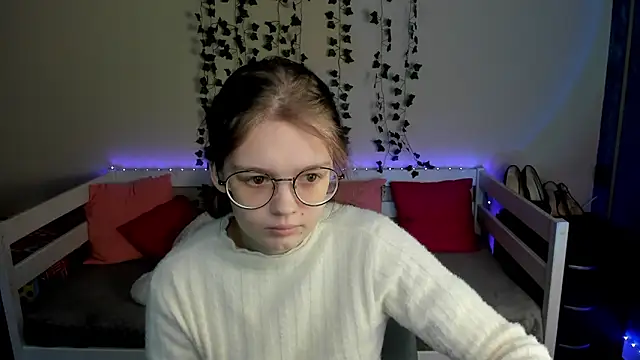 shy elina01 online show from 21, 10, 2025