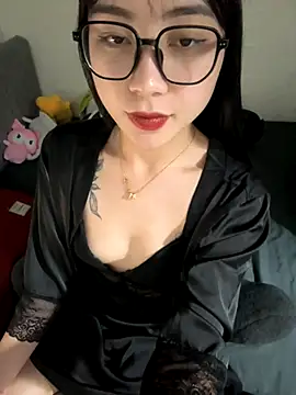 Linh5790 online show from 20, 10, 2025