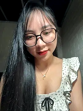 Linh5790 online show from 16, 10, 2025