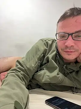 viktor1992-1-1 online show from 24, 2, 2026