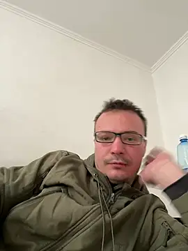 viktor1992-1-1 online show from 18, 2, 2026