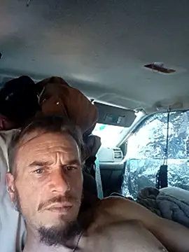 LetMeLiqU online show from 18, 10, 2025