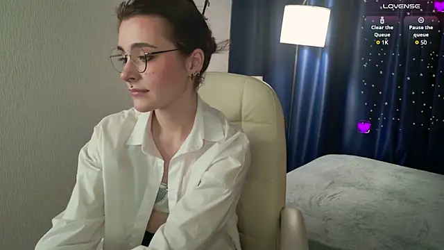 Snapshot of ElizabethMilller_ chatting on 13, 6, 2026 ElizabethMilller online show from 13, 6, 2026