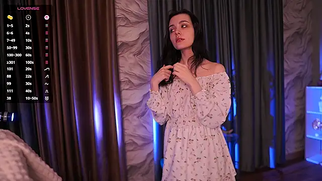 ElizabethMilller  online show from 11, 4, 2026