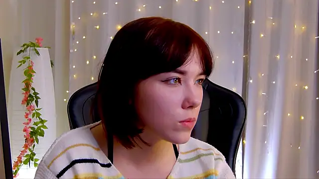 Kelly foox online show from 10, 10, 2025