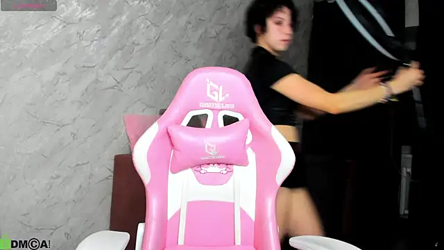 Sara Frayer online show from 23, 10, 2025