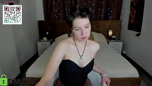 Sara Frayer online show from 30, 11, 2025