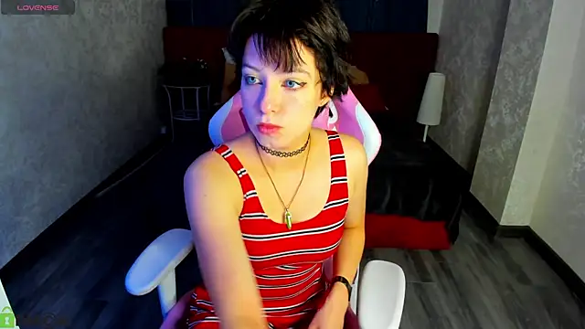 Sara Frayer online show from 7, 10, 2025