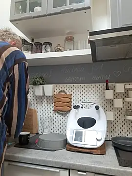 Snapshot of Vintermelon2 chatting on 21, 2, 2026 Vintermelon2 online show from 21, 2, 2026