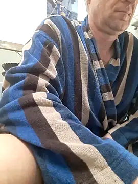 Snapshot of Vintermelon2 chatting on 1, 3, 2026 Vintermelon2 online show from 1, 3, 2026