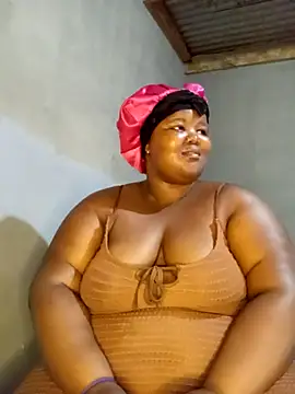 LadyBear2002 online show from 3, 10, 2025