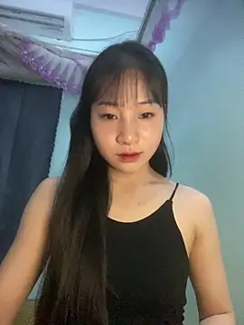 Snapshot of banlinh004 chatting on 28, 5, 2026 banlinh004 online show from 28, 5, 2026