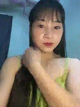 Snapshot of banlinh004 chatting on 13, 5, 2026 banlinh004 online show from 13, 5, 2026