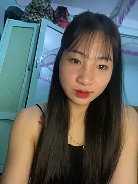 Snapshot of banlinh004 chatting on 3, 4, 2026 banlinh004 online show from 3, 4, 2026